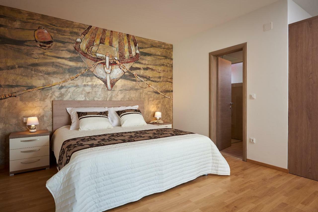 Luxury Villa Residence Zupanovic Trogir Exterior photo